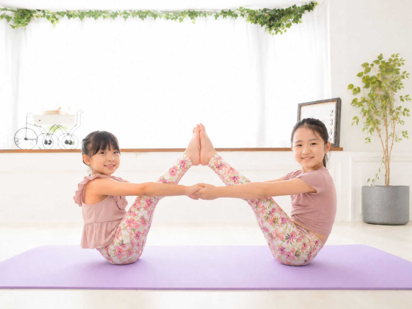 親子ヨガとペアヨガ