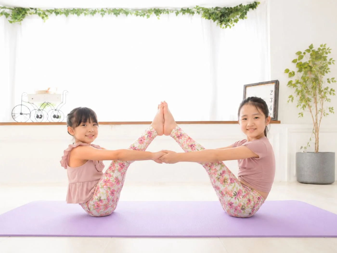 親子ヨガとペアヨガ