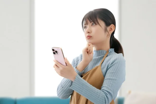 しゅさとステロイドの長期使用のしゅさ様皮膚炎の画像