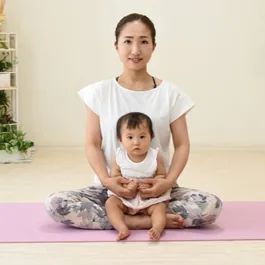 子連れでヨガ資格
