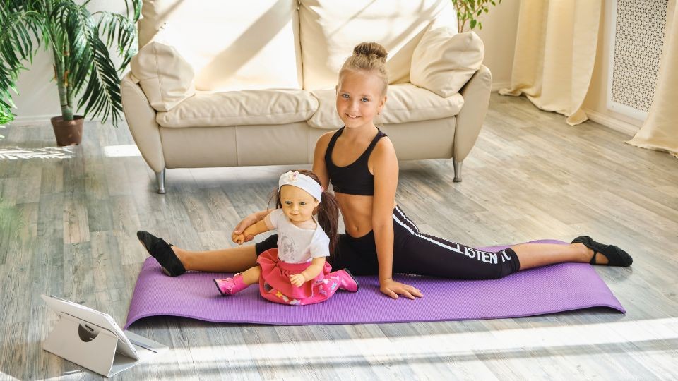 オンラインで楽しむキッズヨガ