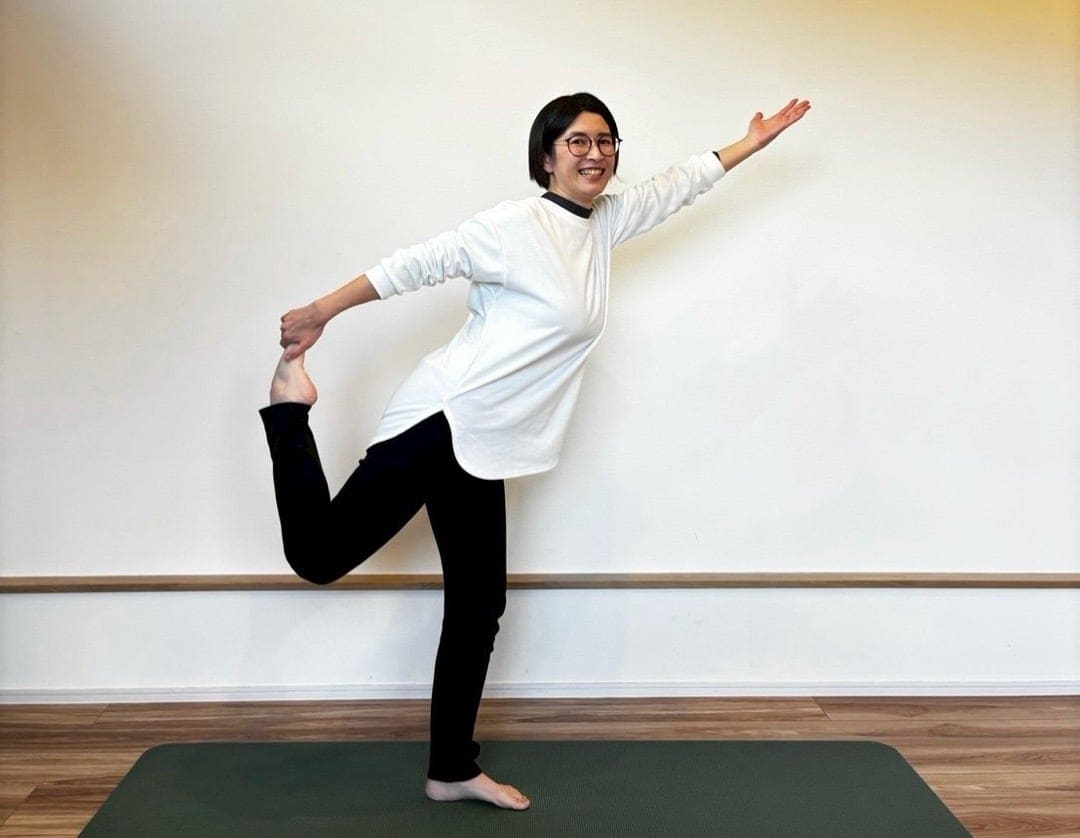 リトル&キッズヨガ講座を受講する様子