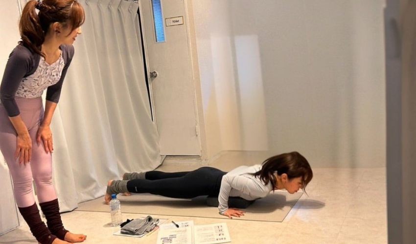 フローヨガ資格講座の対面受講風景