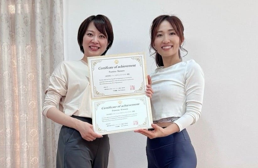 Flow yoga Emotion Yoga 修了の様子
